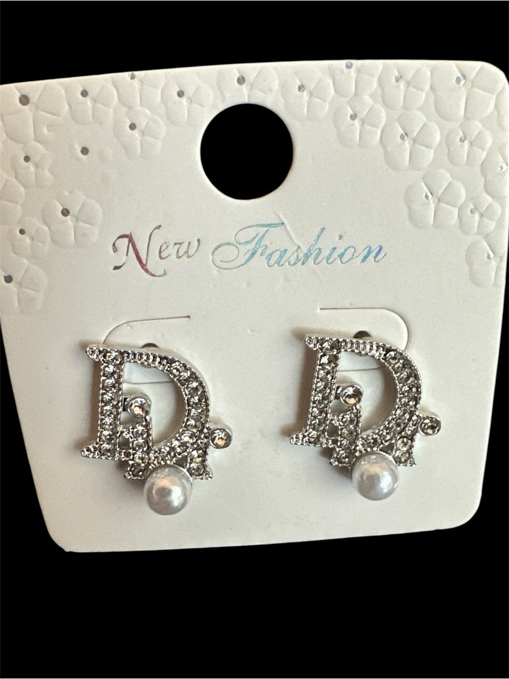 NWT! Fashion Silver Crystal Stud Earrings